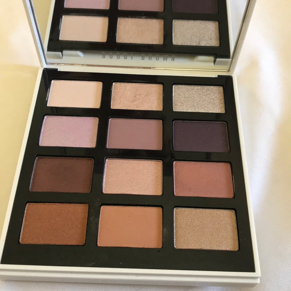 Bobbi Brown Crystal drama eyeshadow palette